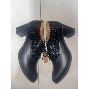Ladies' Black Oxford Pumps with croc accents, EU 40/ US 8.5